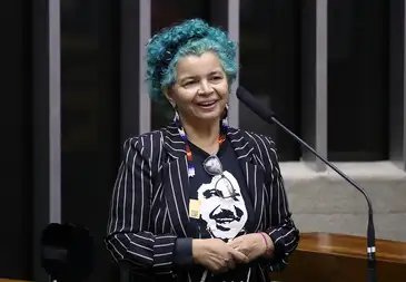 Brasília (DF), 04/09/2023 - Homenagem ao Dia da Amazônia: 35 Anos do Legado de Chico Mendes. Dep. Nilto Tatto (PT - SP) e a ativista Socioambiental, Ângela Mendes. Foto: Bruno Spada/Câmara dos Deputados
