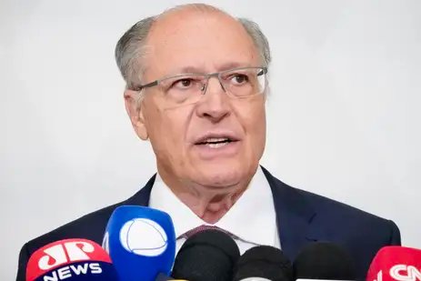 Brasília (DF) 17/03/2025 - Vice-presidente da República Geraldo Alckmin durante entrevista coletiva  no Palácio do Planalto onde fala sobre o desempenho do setor de eletroeletrônicos com Associação Nacional de Fabricantes de Produtos Eletroeletrônicos - ELETROS. Foto: Cadu Gomes/VPR