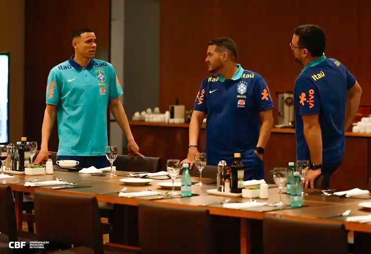 Vanderson se apresenta em Brasília para jogos da seleção brasileira - 17/03/2025