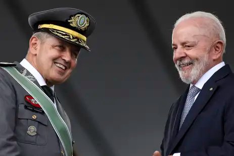 Brasília (DF), 16/04/2025 - O comandante do Exército, general Tomás Paiva, e o  presidente Luiz Inácio Lula da Silva, participam da celebração do Dia do Exército e do jubileu de 80 anos das vitórias da Força Expedicionária Brasileira (FEB) na Segunda Guerra Mundial, na Itália. Foto: Marcelo Camargo/Agência Brasil