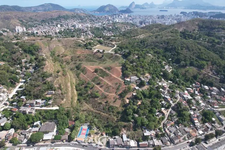 Prefeitura de Niterói/Divulgação Niterói (RJ), 05/04/2025 - Morro do Bumba. Foto: Prefeitura de Niterói/Divulgação