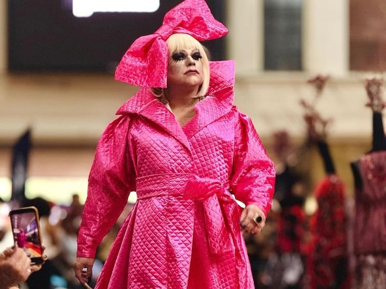 Rio de Janeiro (RJ) 29/04/2025 - Drags e trans realizam desfile na Central do Brasil em homenagem a cantora Lady Gaga. Foto: Jorge Badaue/Rio Sem Homofobia