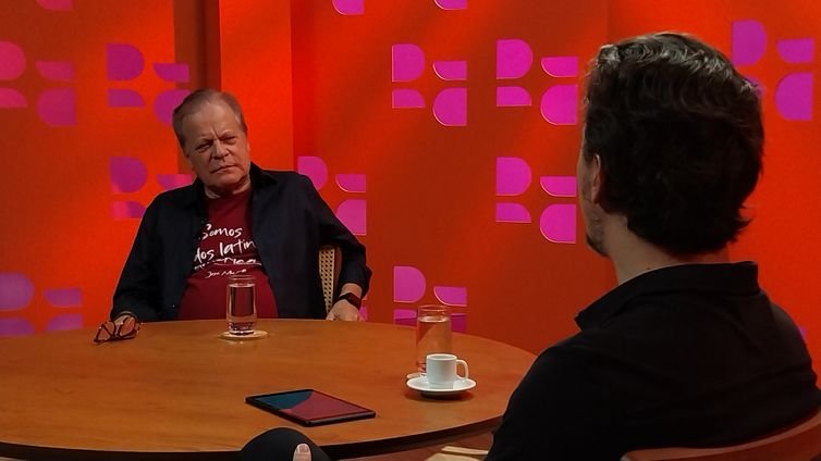 Brasília (DF) 19/05/2025 - O programa DR com Demori recebe o jornalista Chico Pinheiro. Frame TV Brasil