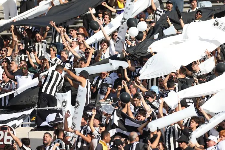 Pasadena, 19/06/2025 - Torcida durante lance de jogo entre PSG e Botafogo pela Copa do Mundo de Clubes no Estadio Rose Bowl. Foto: Vitor Silva/Botafogo.
