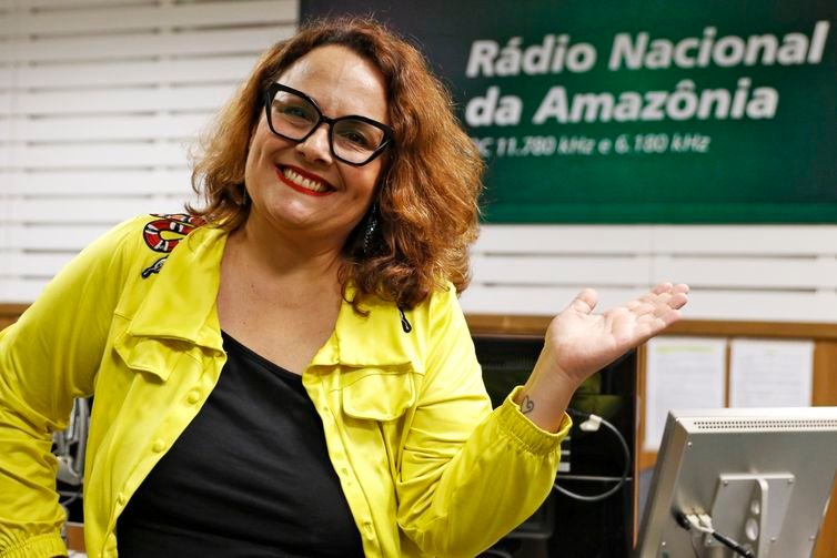 Brasília (DF), 21/03/2025 - Ana Pimenta, apresentadora da Rádio Nacional da Amazônia. Foto: Bruno Peres/Agência Brasil