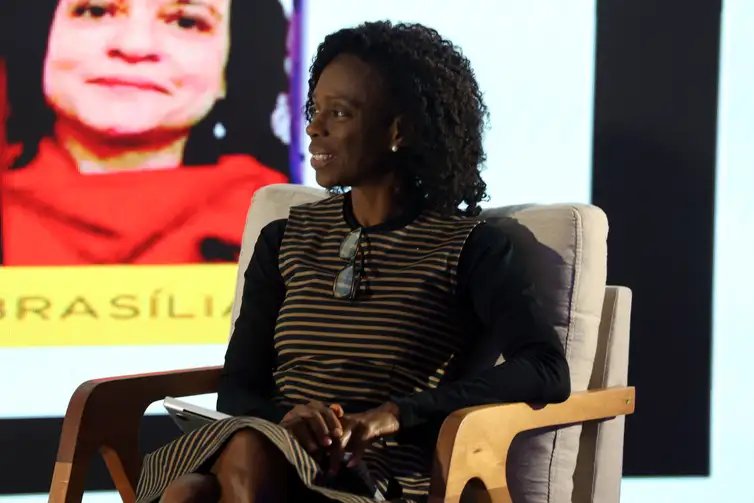 Valter Campanato/Agência Brasil Brasília (DF) 24/07/2025 - Eliane Barbosa participa do painel Justiça fiscal e reparação para mulheres negras no 18º Festival Latinidades 2025, no Museu Nacional. Foto: Valter Campanato/Agência Brasil