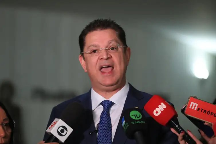 Lula Marques/Agência Brasil Brasília (DF), 26/06/2025 - O líder do PL na Câmara, Deputado Sóstenes Cavalcante, durante coletiva no Salão Verde. Falou sobre a votação do IOF.. Foto: Lula Marques/Agência Brasil