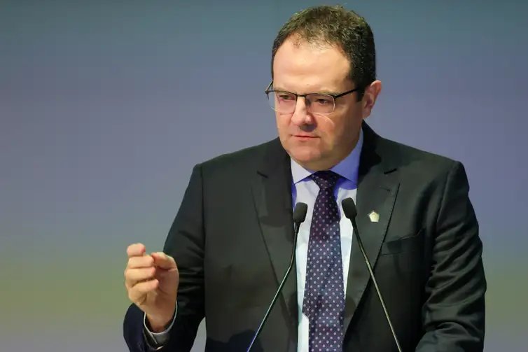 Fabio Rodrigues-Pozzebom/ Agência Brasil Brasília (DF) 06/08/2024 O Diretor de Planejamento e Relações Institucionais do BNDES, Nelson Barbosa, participa da abertura do seminário Políticas Industriais no Brasil e no Mundo, no auditório da Confederação Nacional da Indústria (CNI) Foto: Fabio Rodrigues-Pozzebom/ Agência Brasil