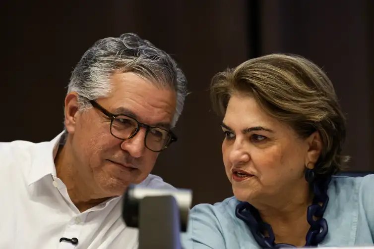 Marcelo Camargo/Agência Brasil Brasília (DF), 28/10/2025 - O ministro da Saúde, Alexandre Padilha, e a ministra das Mulheres, Márcia Lopes, durante o lançamento do Fórum de Mulheres na Saúde, espaço permanente para debater e fortalecer políticas públicas de saúde para as mulheres. Foto: Marcelo Camargo/Agência Brasil