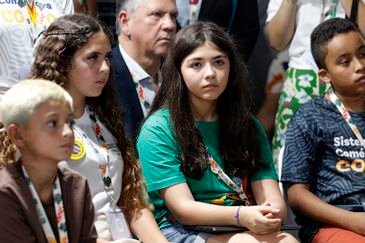 Bruno Peres/Agência Brasil Belém (PA), 17/11/2025 - Sofia Oliveira participa do Dia da Juventude na COP30: Jovem Campeã do Clima recebe 30 crianças em diálogo sobre ação climática. Foto: Bruno Peres/Agência Brasil