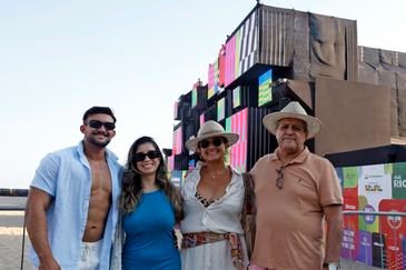 Rio de Janeiro (RJ), 30/12/2025 - Movimentação na praia de Copacabana na véspera da festa de ano novo. Família do Acre visita o Rio para passar a virada do ano. Foto: Tânia Rêgo/Agência Brasil
