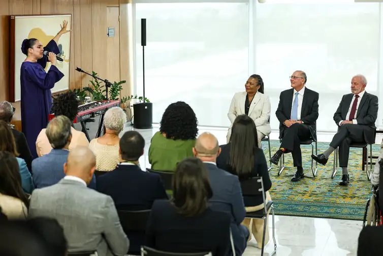 Brasília (DF), 23/12/2025 - O presidente Luiz Inácio Lula da Silva durante cerimônia de assinatura do decreto que dispõe sobre o reconhecimento, a valorização e a promoção da cultura gospel como manifestação cultural nacional. Foto: Marcelo Camargo/Agência Brasil