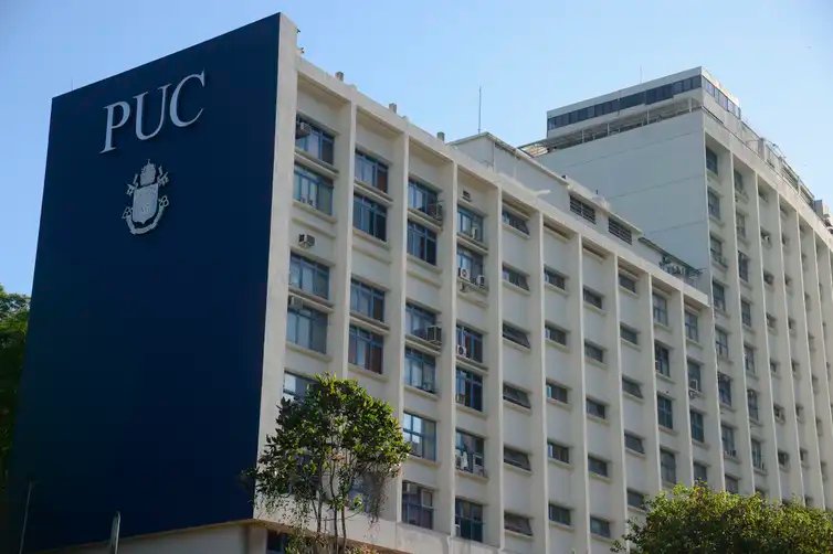Rio de Janeiro (RJ) 30/11/2023 – Campus da Pontifícia Universidade Católica do Rio de Janeiro (PUC-Rio), na Gávea. Foto: Fernando Frazão/Agência Brasil