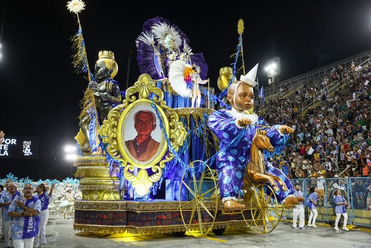 Rio de Janeiro (RJ), 05/03/2025 – Portela encerra o terceiro dia de carnaval do grupo Especial na Marquês de Sapucaí, na região central do Rio de Janeiro. Foto: Tomaz Silva/Agência Brasil