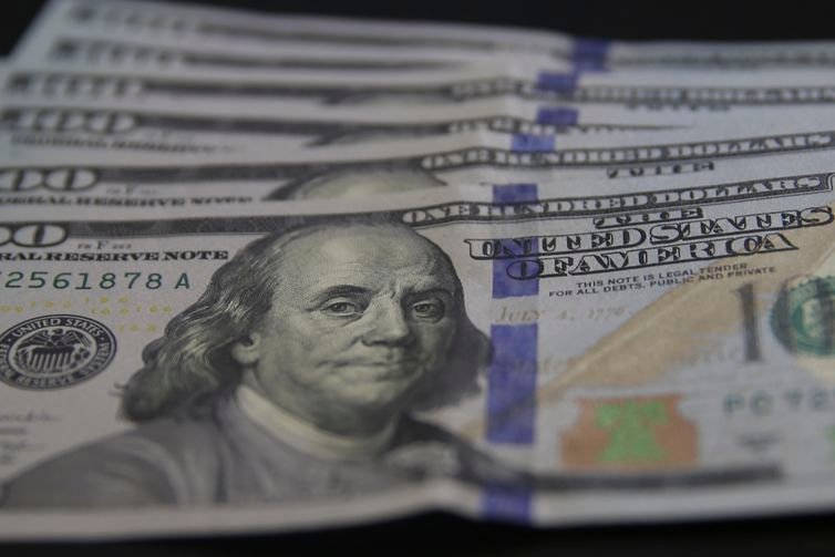 Dólar
Foto: Valter Campanato/Agência Brasil/Arquivo