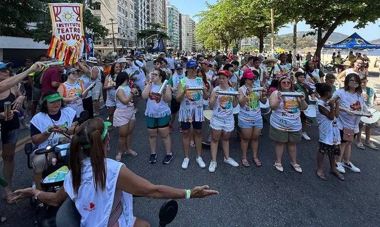Niterói (RJ), 21/02/2026 - Bloco Percussomos do Amor ressalta inclusão no carnaval. Foto: Percussomos do Amor/Divulgação