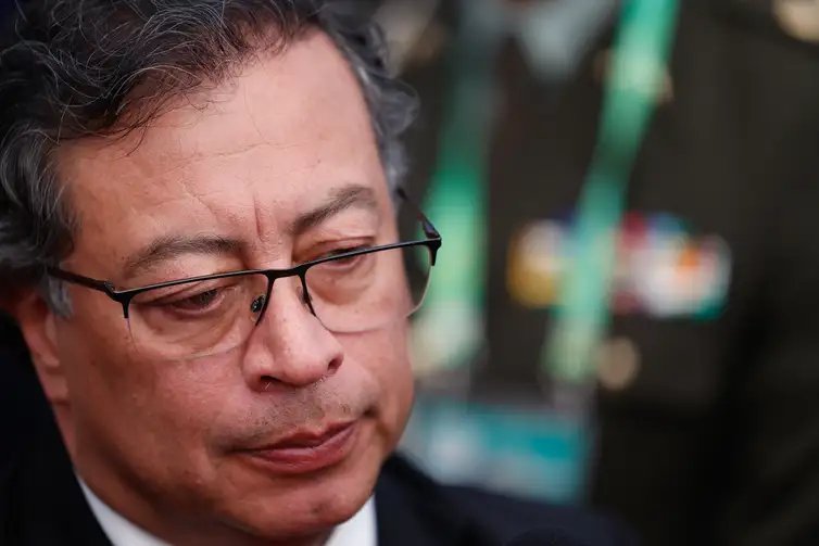 Rio de Janeiro (RJ) 18/11/2024 - O presidente da Colômbia, Gustavo Petro, fala à imprensa na 19° Reunião de Cúpula do G20, no Museu de Arte Moderna. Foto: Fernando Frazão/Agência Brasil