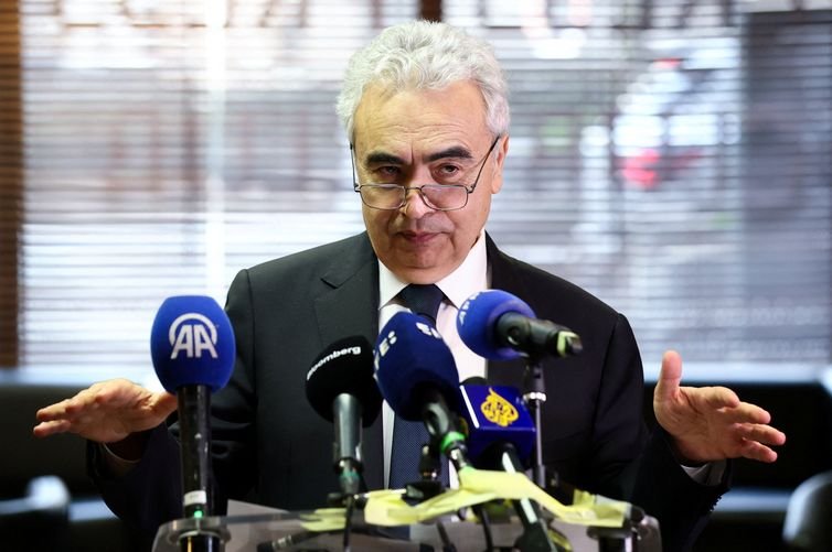 International Energy Agency Executive Director Dr Fatih Birol speaks during a press conference on developments in global energy markets, in Brussels, Belgium March 6, 2026. REUTERS/Yves Herman