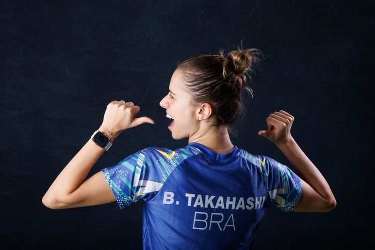 Reprodução Twitter/CBTM Bruna Takahashi - tênis de mesa