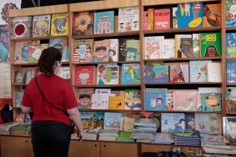 São Paulo (SP), 17/06/2024 - Feira do Livro 2025 no Pacaembu em São Paulo. Foto: Paulo Pinto/Agência Brasil