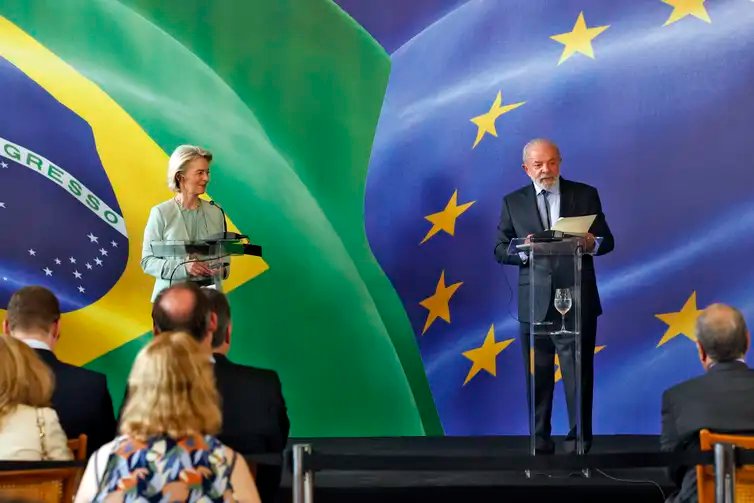 Rio de Janeiro (RJ), 16/01/2026 - O presidente da República, Luiz Inácio Lula da Silva, recebe a presidente da Comissão Europeia (CE), Ursula van der Leyen, para reunião no Palácio do Itamarati antes da assinatura do acordo Mercosul - União Européia. Foto: Tânia Rêgo/Agência Brasil