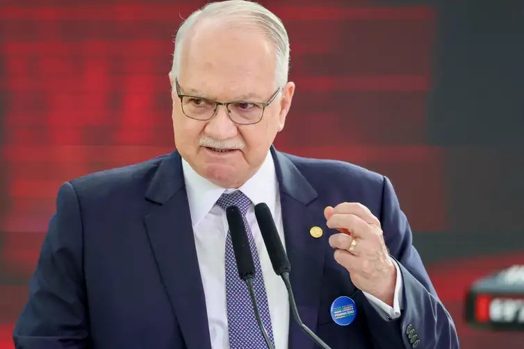 Fabio Rodrigues-Pozzebom/Agência Brasil 04/02/2026 - Brasília - O presidente do STF, Edson Fachin durante cerimônia de assinatura do Pacto Brasil de Enfrentamento ao Feminicídio. Palácio do Planalto. Brasília (DF) - Brasil. Foto: Fabio Rodrigues-Pozzebom/Agência Brasil