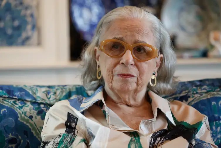 Rio de Janeiro (RJ), 10/04/2026 – Entrevista com a jornalista Hildegard Angel sobre os 50 anos da morte de sua mãe, a estilista Zuzu Angel, vítima de acidente de carro numa emboscada no período da ditadura militar, época em que denunciava o desaparecimento de seu filho Stuart Angel. Foto: Fernando Frazão/Agência Brasil