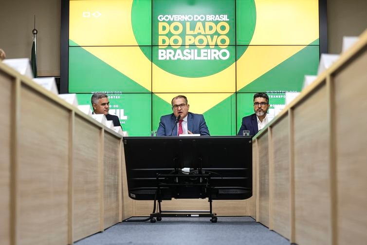 Brasília (DF), 06/05/2026 - O ministro dos Transportes, George Santoro, durante lançamento da Nova Jornada do Instrutor no aplicativo CNH do Brasil. Foto: Marcelo Camargo/Agência Brasil