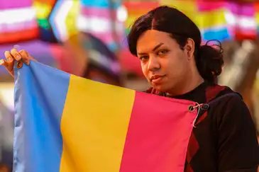Brasília (DF), 28/06/2026 - Mayura Kali, durante entrevista para a Agência Brasil, em evento do Dia do orgulho LGBT+ no Eixão do Lazer. Foto: Marcelo Camargo/Agência Brasil