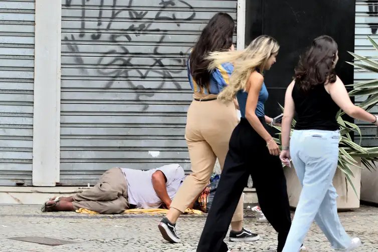 Rio de Janeiro (RJ), 14/02/2023 - População em situação de rua no centro da cidade. (Foto:Tânia Rêgo/Agência Brasil)