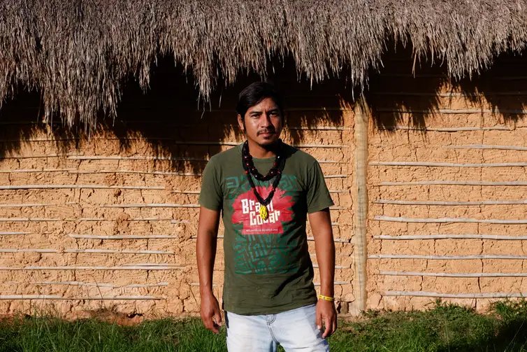 Tânia Rêgo/Agência Brasil Maricá (RJ), 30/06/2026 - Amarildo Oliveira, um dos líderes da Aldeia Mata Verde Bonita (Tekoa Ka'Aguy Ovy Porã), comunidade indígena da etnia mbya guarani, localizada na Área de Proteção Ambiental(APA) de Maricá. Foto: Tânia Rêgo/Agência Brasil