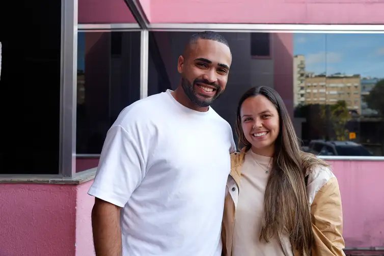 Tânia Rêgo/Agência Brasil Rio de Janeiro (RJ), 08/07/2026 - A paciente , Daiana Nascimento e seu marido Lucas Felipe, concederam entrevista para a reportagem na Maternidade Escola da UFRJ, em Laranjeiras. Foto: Tânia Rêgo/Agência Brasil