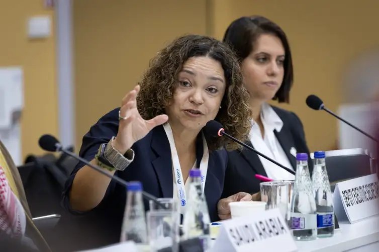 Brasília (DF), 27/08/2026 - Andrea Meza, secretária-executiva adjunta da UNCCD, em reunião na COP17.
Foto: Kiara Worth/UNCCD