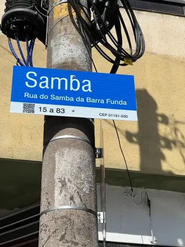 Paulo Pinto/Agência Brasil São Paulo (SP)-31/07/2026 . Rua do Samba , recebe placa e era oficialmente batizada no bairro da Barra Funda.
Foto: Paulo Pinto/Agência Brasil
