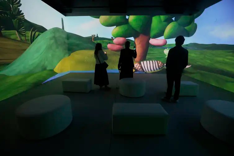 São Paulo (SP), 14/08/2026 - Exposição que celebra 140 anos do nascimento de Tarsila do Amaral.Com cerca de 40 obras projetadas em 360 graus, “O Brasil de Tarsila” inaugura o Nubank Arte Lab, novo espaço de arte imersiva no Conjunto Nacional em São Paulo. Fotos: Paulo Pinto/Agencia Brasil