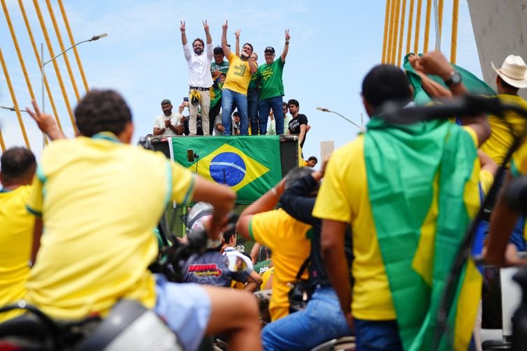 Marabá (PA), 19/10/2026 - Candidato à Presidência da República, Flávio Bolsonaro, participa de motociata. Foto: Vittor Sales/Campanha Flávio Bolsonaro
